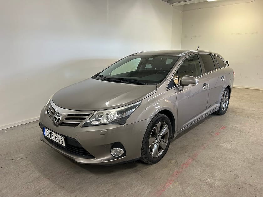 Bild 1 av Toyota Avensis Kombi 1.8 Edition 50/SUPERDEAL 3,95%/DRAG/B-KAMERA/BT