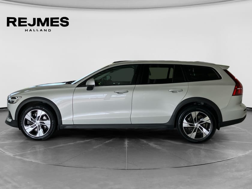 Bild 3 av Volvo V60 Cross Country B4 AWD Diesel Advanced