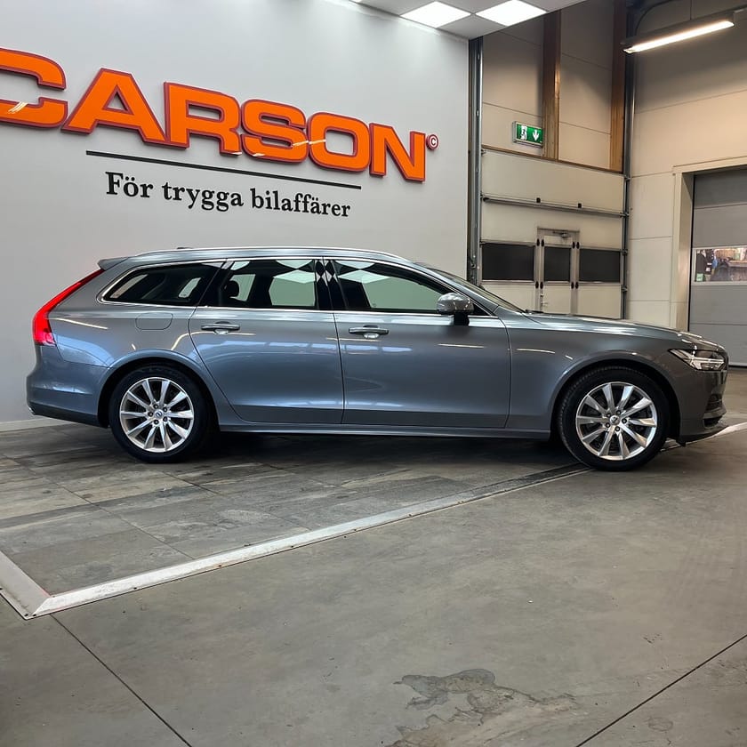 Bild 3 av Volvo V90 T4 Momentum Carplay Värmare Rattvärme Drag
