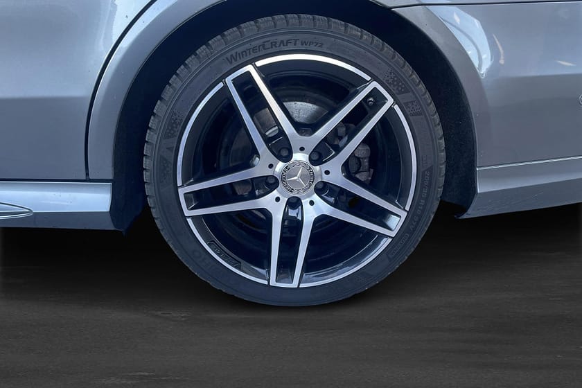 Bild 5 av Mercedes-Benz E 220 T BlueTEC 9G-Tronic Avantgarde Euro 6