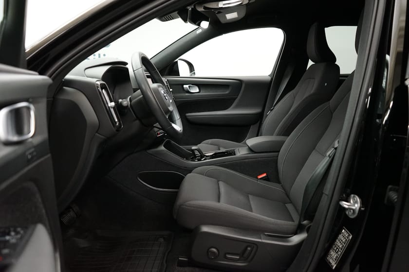 Bild 5 av Volvo XC40 Recharge Single Motor Plus Edition, Ränta 2,95%, on call, Förarstol elmanövrerad, Dragkrok