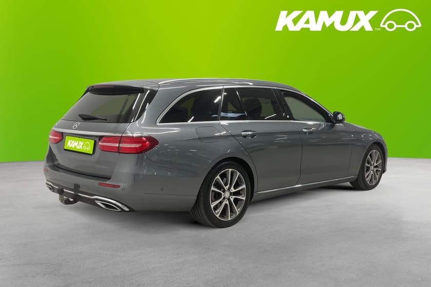Bild 4 av Mercedes-Benz E 350 T d 9G-Tronic 258hk Pano Burmester 360° Navi Drag