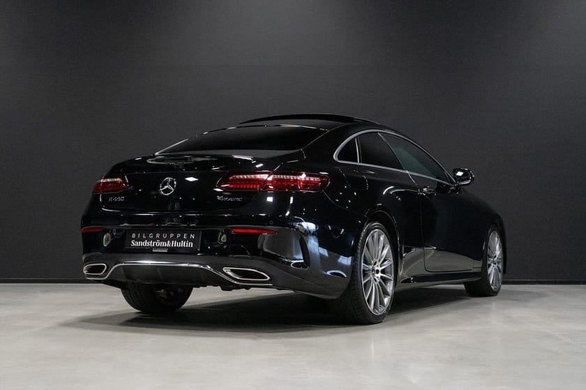 Bild 4 av Mercedes-Benz E 450 4MATIC Coupé AMG 367hk