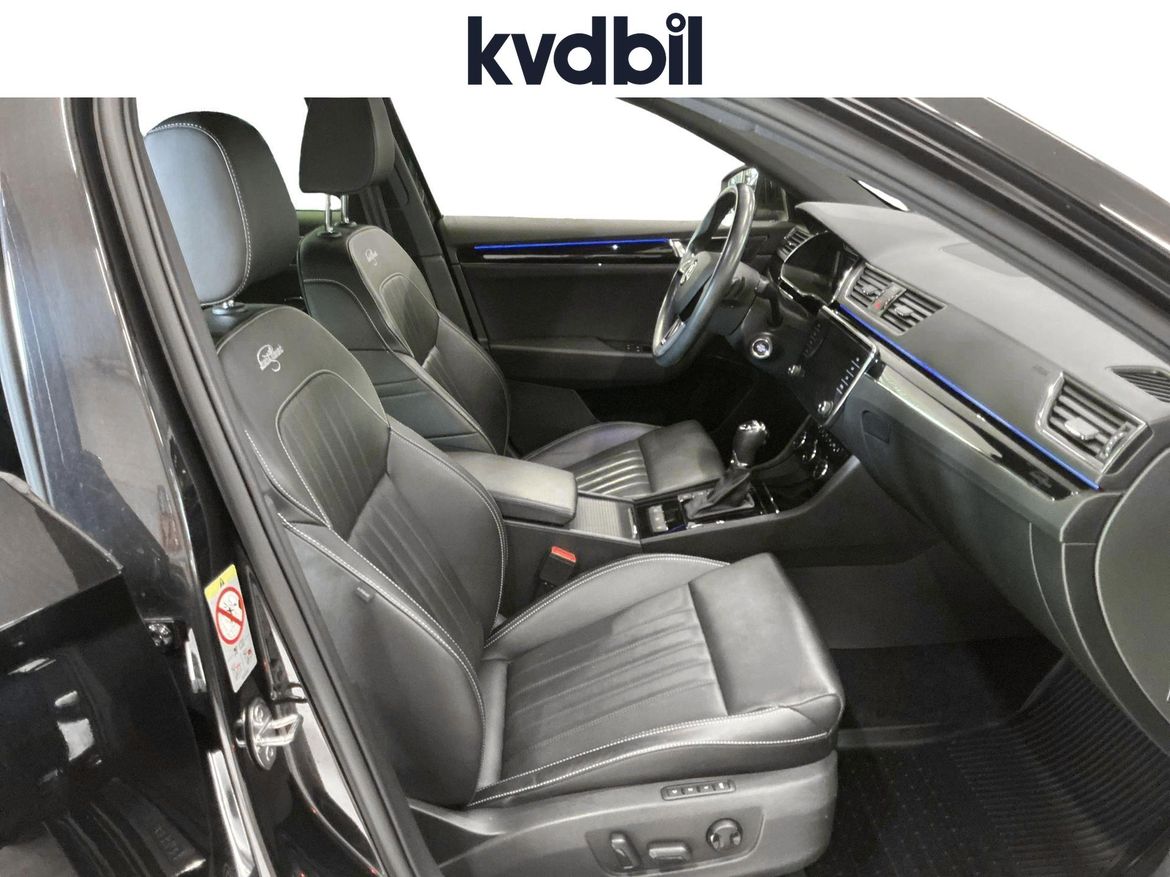 Škoda Superb iV Combi 1.4 TSI iV DSG Sekventiell, 218hk, 2020