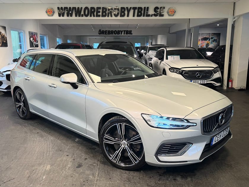 Bild 1 av Volvo V60 Recharge T6 AWD Inscription Drag H/K Gps VOC BLIS