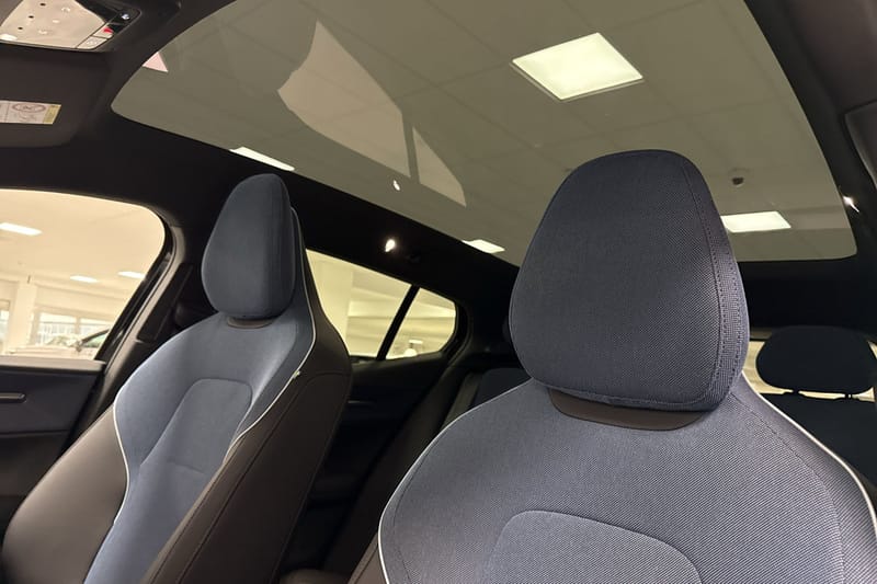 Volvo EX30 Single Motor Extended Range