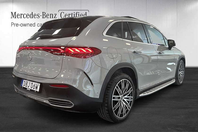 Bild 3 av Mercedes-Benz EQE SUV 350 4MATIC AMG Burmester Pano Minnesstolar Airmatic
