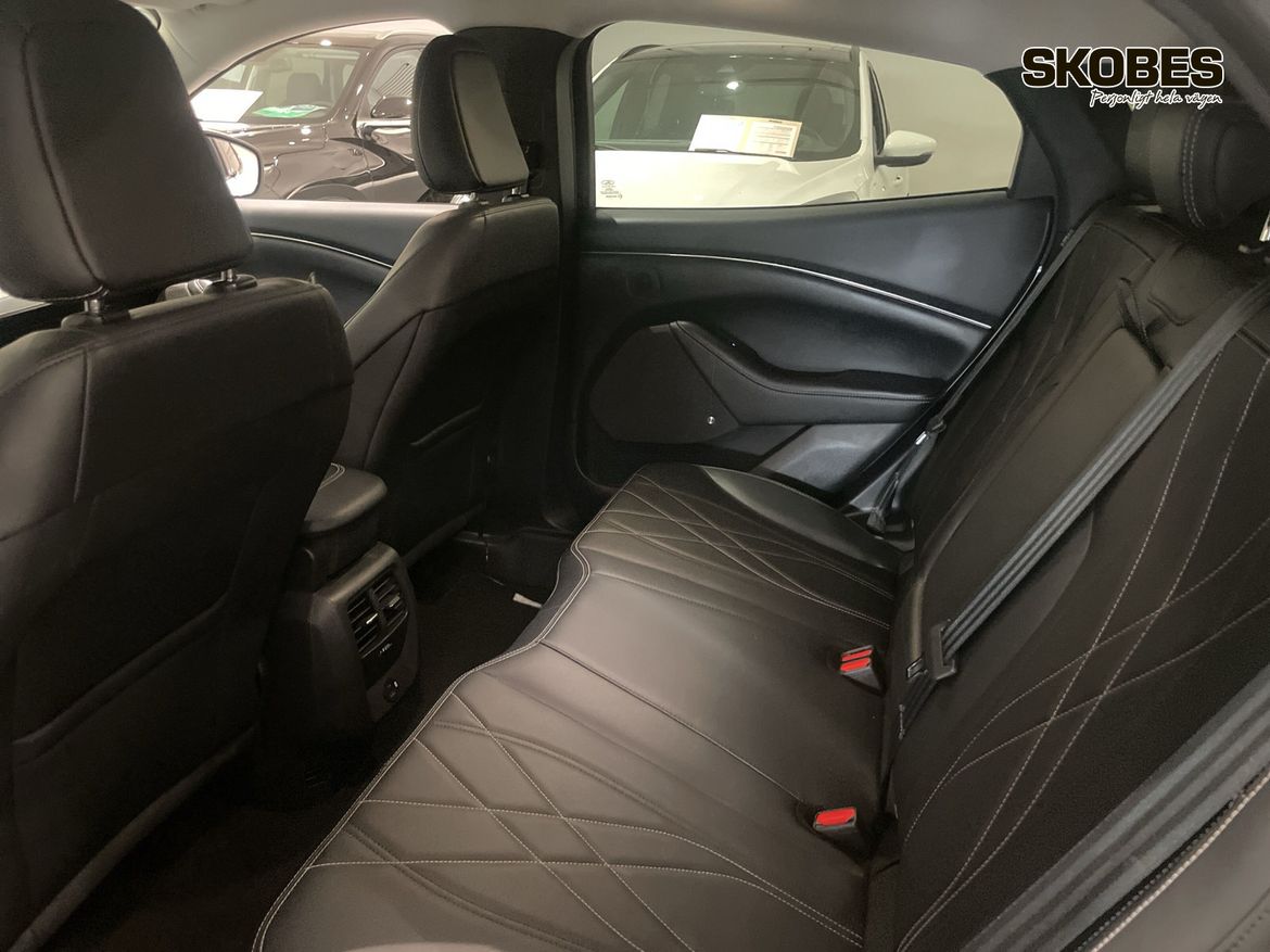 Ford Mustang Mach-E Long Range, 294hp, 2021