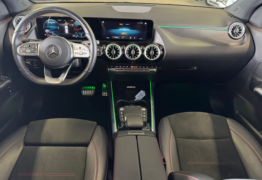 Bild 5 av Mercedes-Benz GLA 220 d AMG LINE