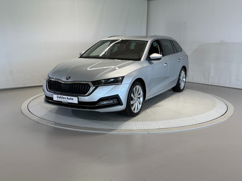 Bilde 1 av Škoda Octavia Stasjonsvogn 2,0 TDI 200hk 4x4 Style ACC/Webasto/Kam/Navi/El-sete