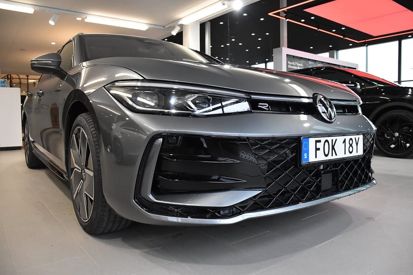 Bild 4 av Volkswagen Passat Variant eHybrid 272hk R-Line SWE Edition