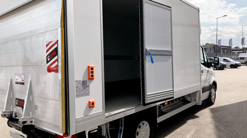 Bild 5 av Mercedes-Benz eSprinter 420 Chassi 81 kWh EH A3 SELECT