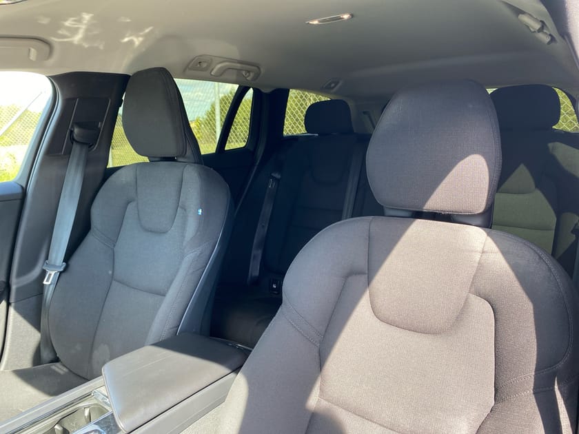 Bild 3 av Volvo V60 B4 Diesel Mom Adv Navi Pro Edition