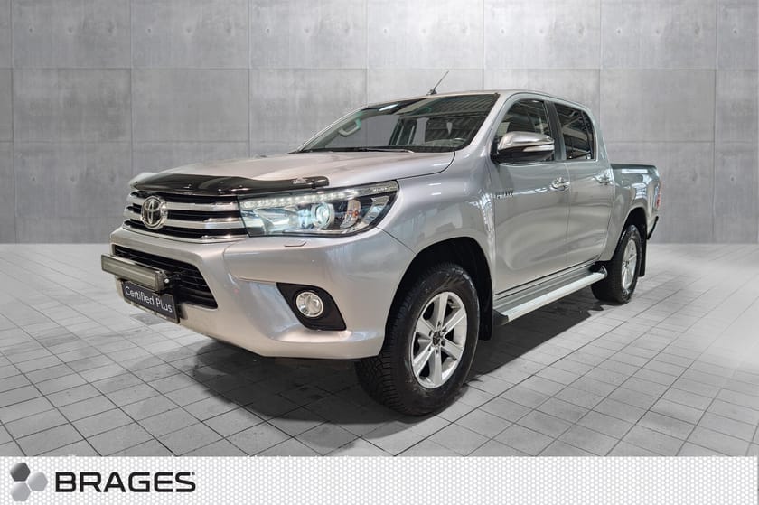 Bilde 1 av Toyota Hilux Dobbelcab D-4D 150hk D-Cab 4WD SR+ aut