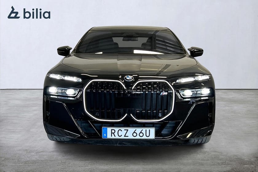 Bild 2 av BMW i7 M70 xDrive xDrive/Executive Lounge/BMW Theater Screen/ SE SPEC