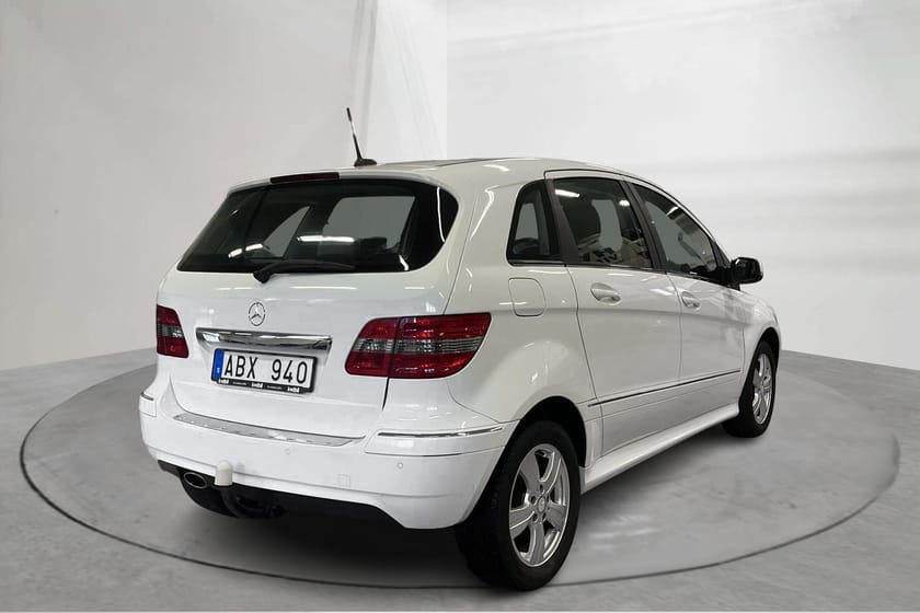 Bild 3 av Mercedes-Benz B 180  NGT BE BlueEfficiency (116hk)