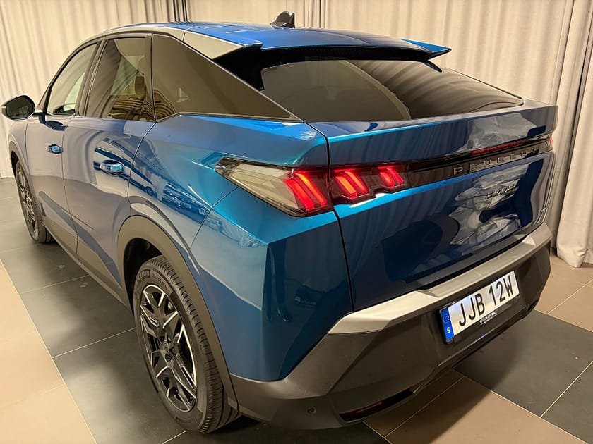Bild 3 av Peugeot 3008 Hybrid 145 Allure AUT Inkl. Vinterhjul