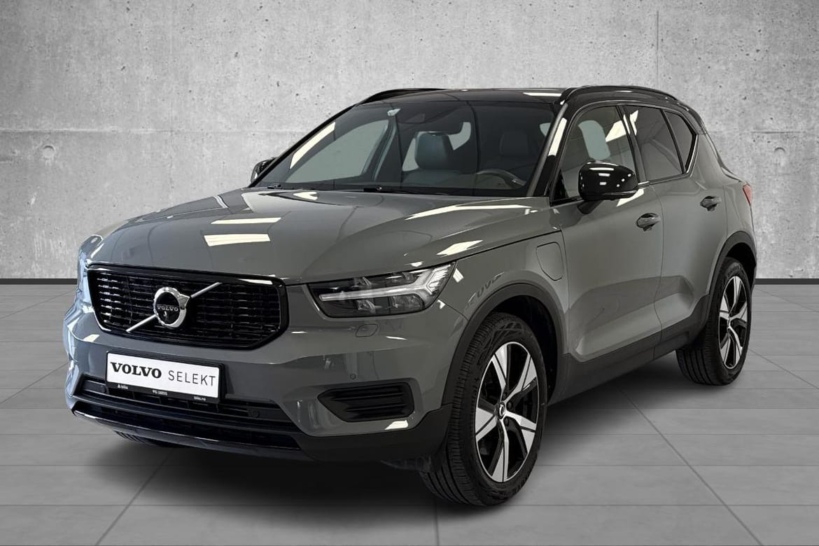DS13254 | Volvo XC40 | //R-Design //Kamera360//H&K//NaviPro++ | Drive