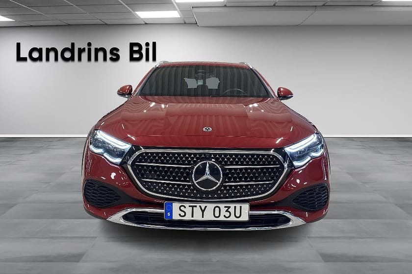Bild 2 av Mercedes-Benz E 300 d e 4MATIC All-Terrain de Premium Burmester MOMS