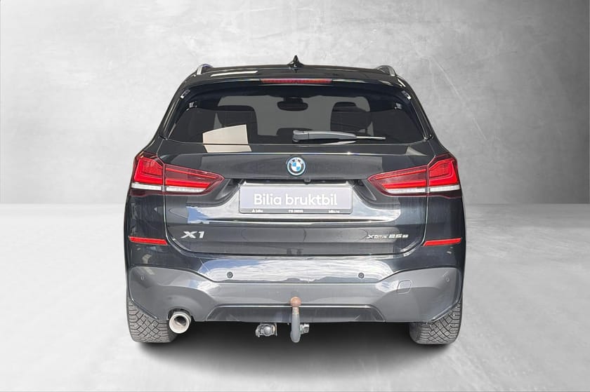Bilde 3 av BMW X1 xDrive25e M-sport|Head-up|ACC|Comfort acc.|Rattvarme|Skinn