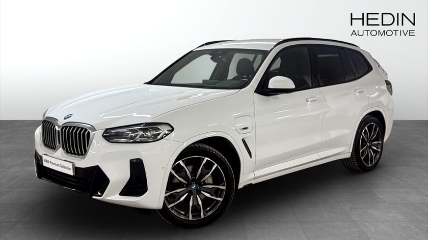 Bild 1 av BMW X3 xDrive30e xDrive 30e / 20" LM fälg / M Sport / Backkamera