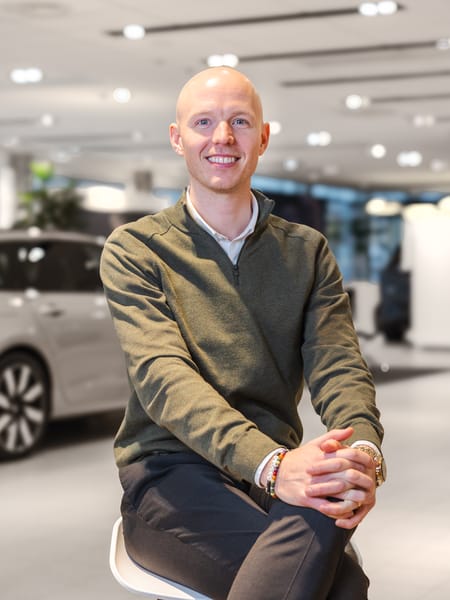 ERIK HJERPE-ALM - Försäljningschef företag