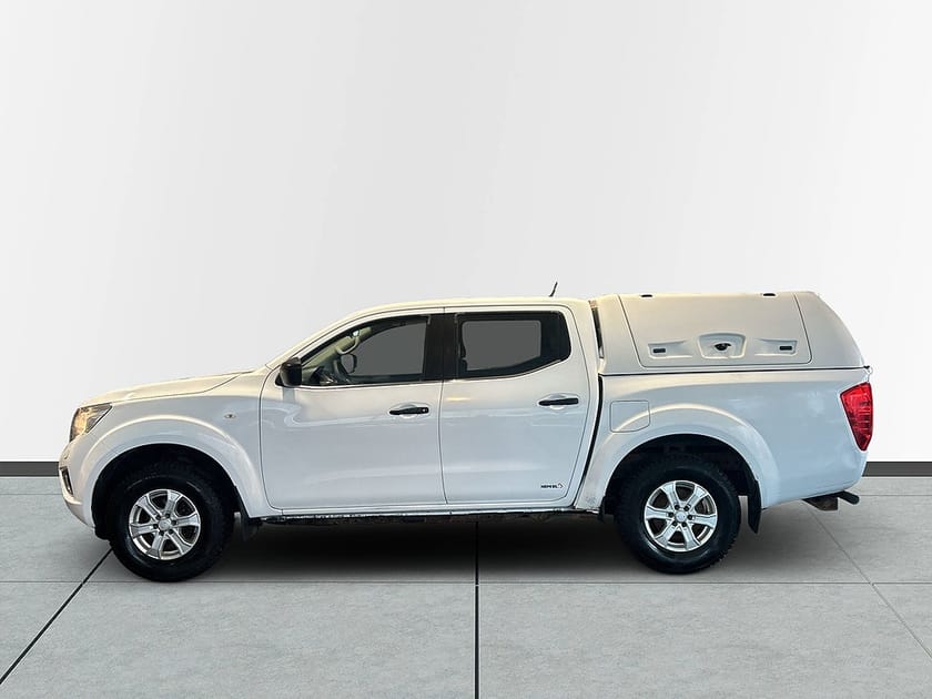Bild 4 av Nissan Navara Dubbelhytt 2.3 dCi 4WD Kåpa/Motorvärmare/Ledramp