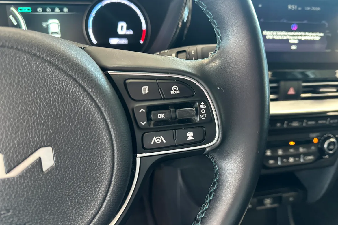 picture of a car