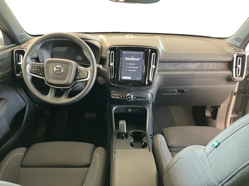 Bild 5 av Volvo EX40 Single Motor Extended Range R Plus Edt