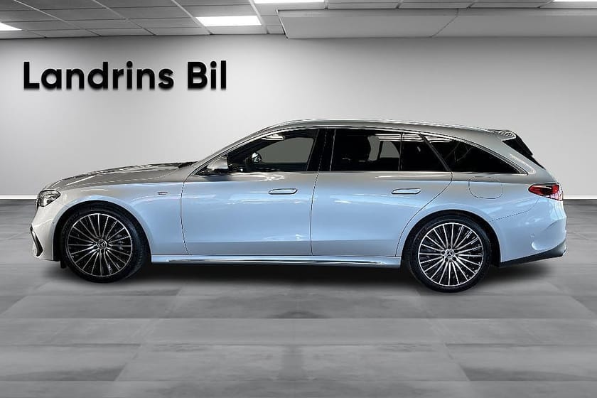 Bild 4 av Mercedes-Benz E 300 T e / AMG-Line Premium/ Burmester/ Superscreen/ MOMS