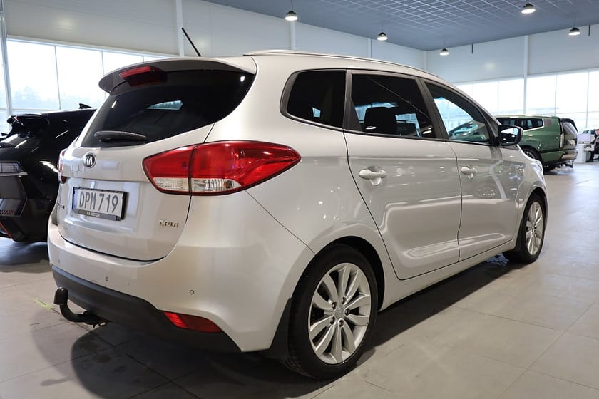 Bild 5 av Kia Carens 1.7 CRDi AUT GLS Drag M-Värme 7-Sits Blåtand Rattvärme