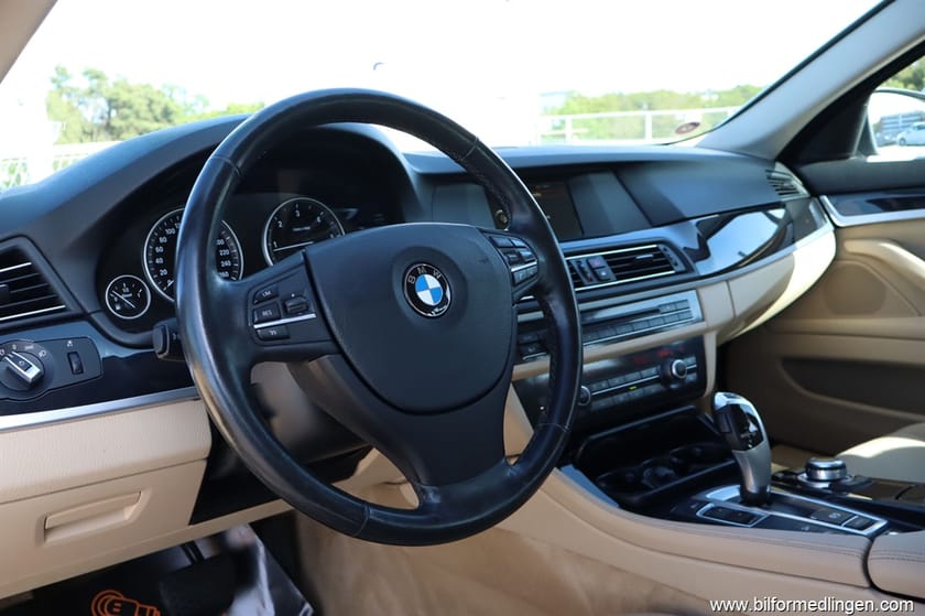 Bild 5 av BMW 525d xDrive Touring 525 Automat Rattvärme Drag Nyservad