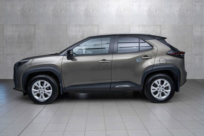 Bilde 2 av Toyota Yaris Cross Hybrid AWD-i 1,5 Executive Bi-Tone