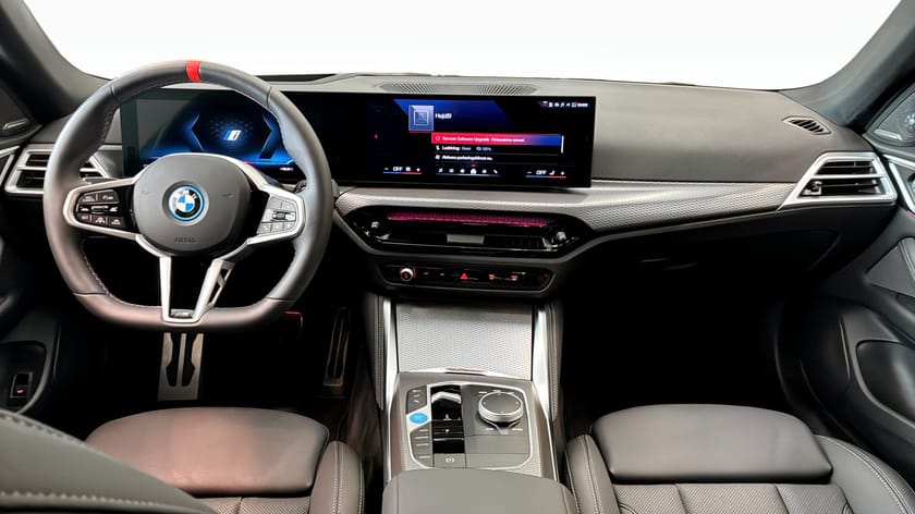 Bild 4 av BMW i4 M60 xDrive Gran Coupé Fully Charged Edition Drag