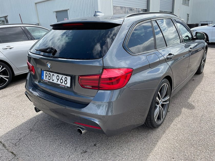 Bild 3 av BMW 340i xDrive Touring M-SPORT 326HK 4x4 Panorama