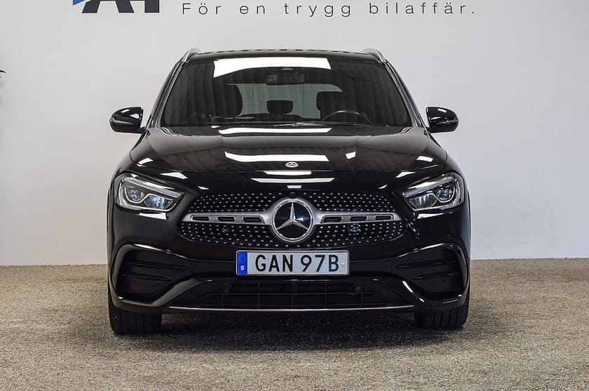 Bild 4 av Mercedes-Benz GLA 200 d 4MATIC AMG Line Drag Backkamera Garanti