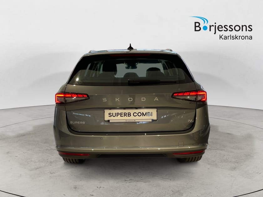 Bild 4 av Škoda Superb iV Kombi DSG 204hk Selection Explore Edition