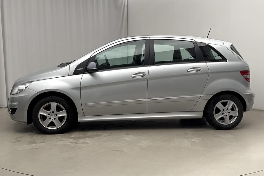 Bild 2 av Mercedes-Benz B 180 BlueEfficiency (116hk)