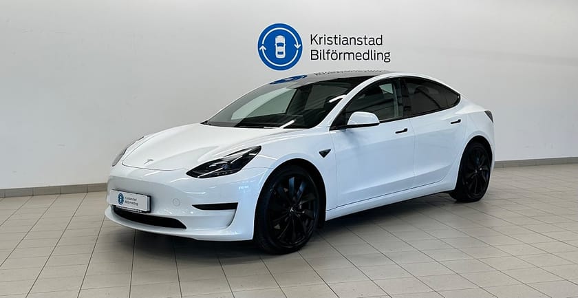 Bild 1 av Tesla Model 3 Standard Range Navi Autopilot Skinn