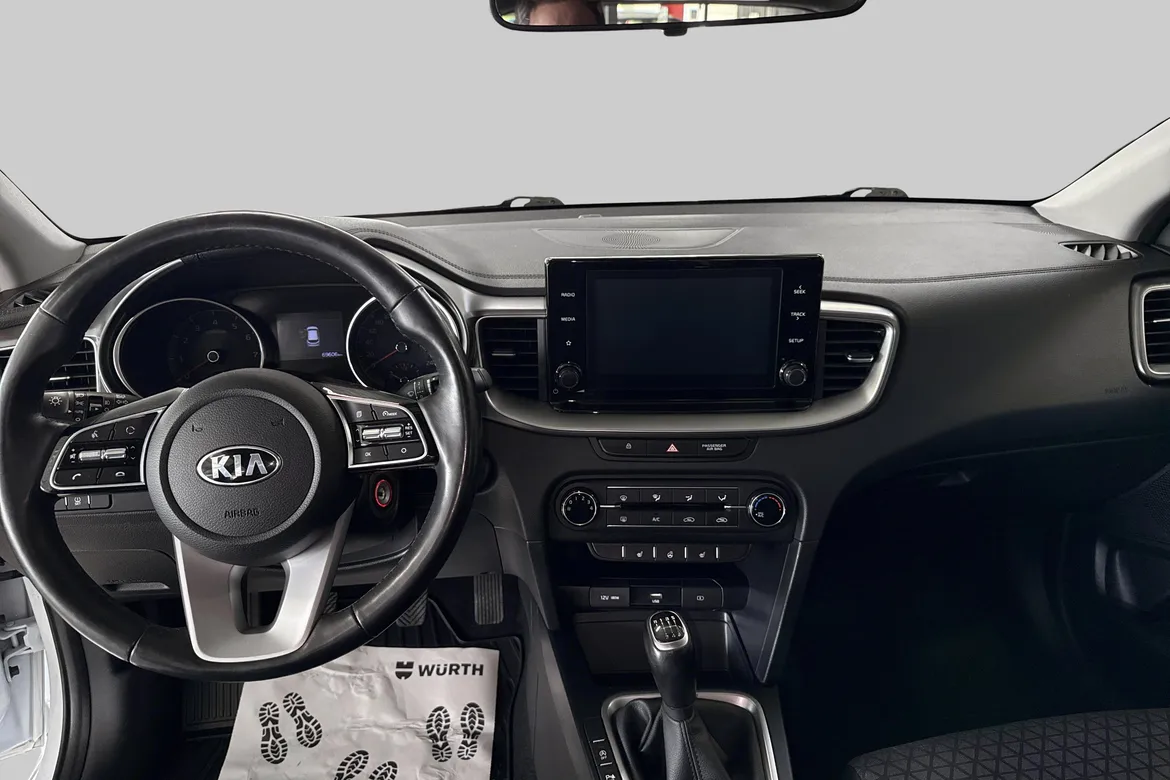picture of a car