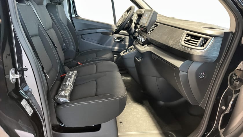 Bild 3 av Renault Trafic Skåpbil L2H1 NORDIC LINE 170 HK 9-VXL AUT