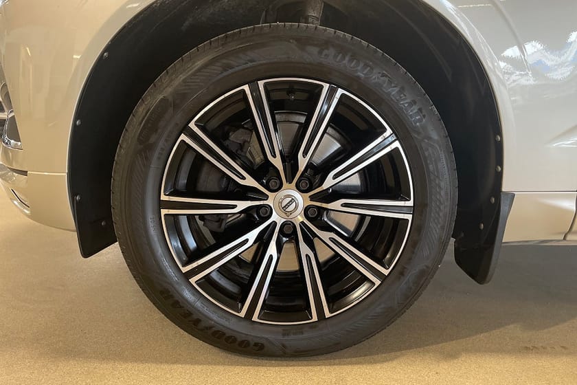 Bild 5 av Volvo XC60 D4 AWD Inscription 360-kamera / Elstol / Keyless / Drag