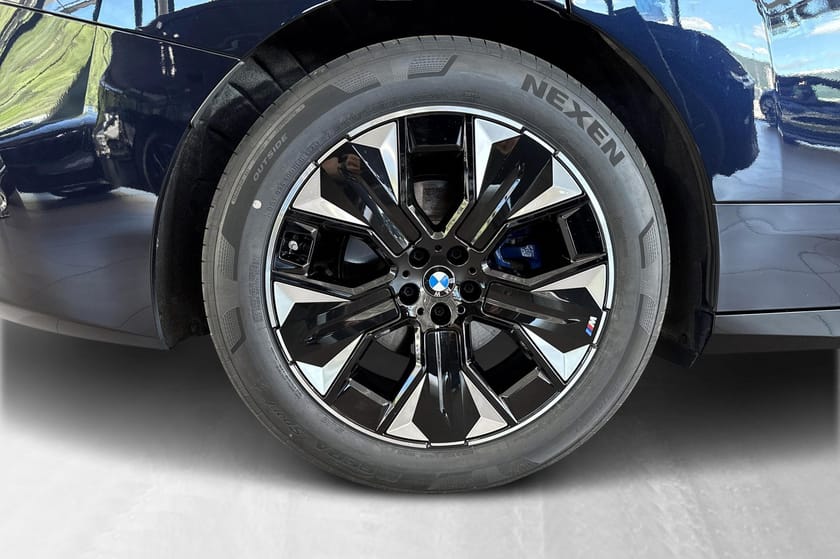 Bilde 5 av BMW iX xDrive60 xDrive 60, M-sport, Harman