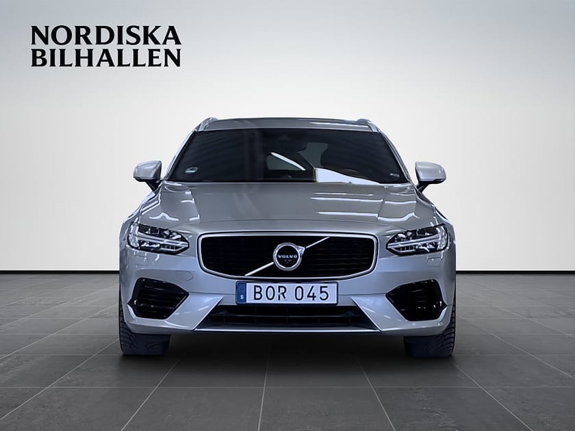 Bild 2 av Volvo V90 Recharge T8 AWD Geartronic R-Design Nyservad B&W 360kam