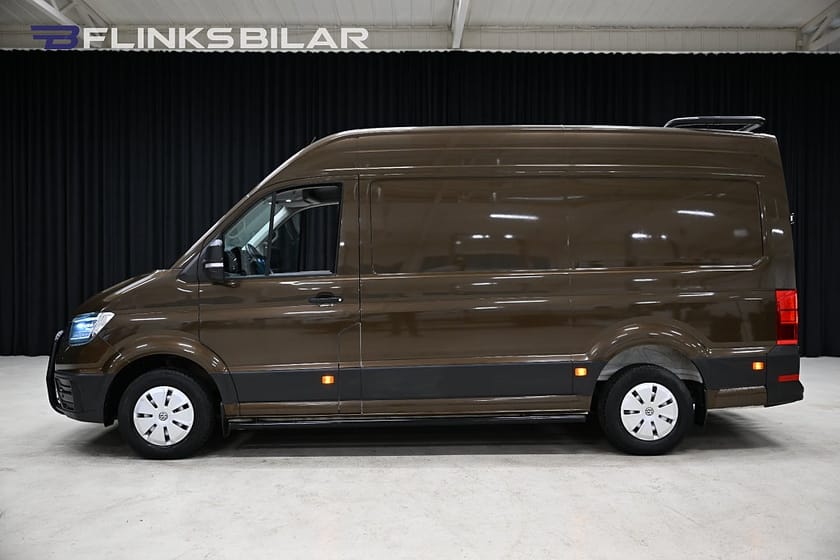 Bild 2 av Volkswagen Crafter 177HK Automat|V-Inredd|LED|Drag|Värmare|Backkamera|Moms
