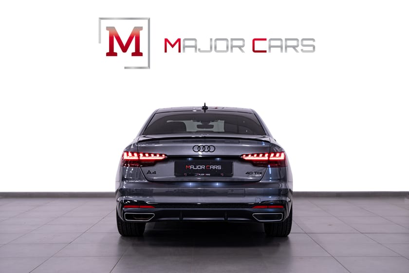 Bild 5 av Audi A4 Sedan 40 TDI quattro Q Edition One Cockpit Matrix Ambient