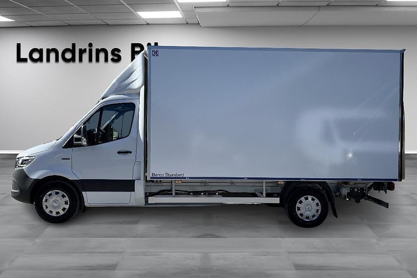 Bild 4 av Mercedes-Benz eSprinter 420 Chassi 81 kWh EH A3 PRO Volymskåp m. Lyft *OMG LEVERANS*