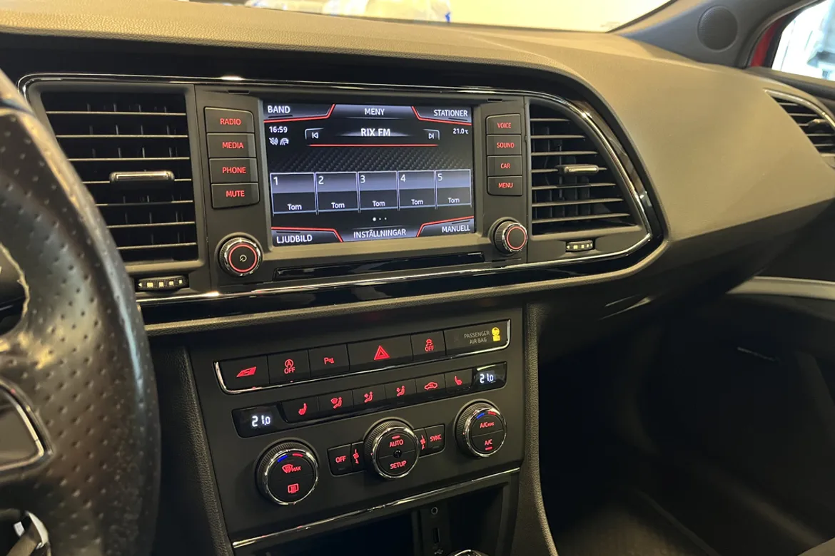 SEAT León Cupra ST