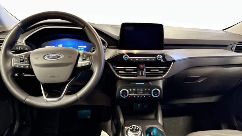 Bild 4 av Ford Kuga Plug-In Hybrid Titanium PHEV 225hk Automat