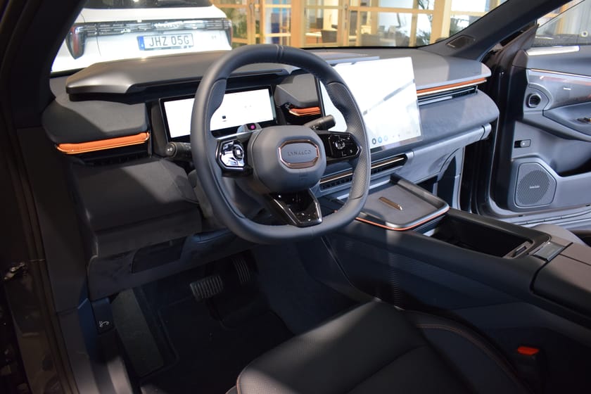 Bild 5 av Lynk & Co 08 PHEV More